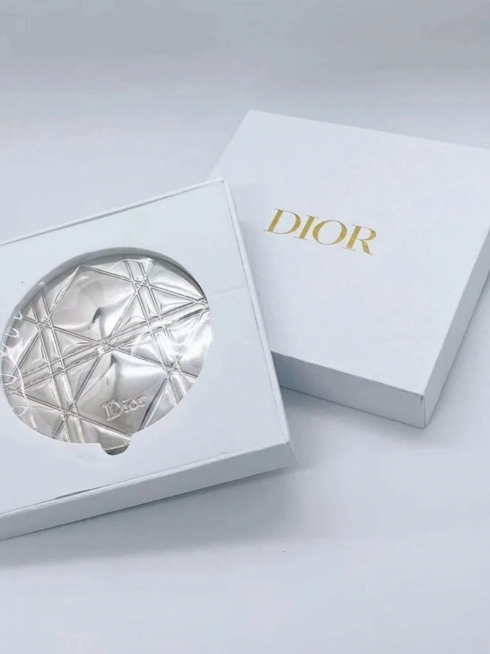 Christian Dior Parfums GWP Compact Mirror CANNAGE Silver